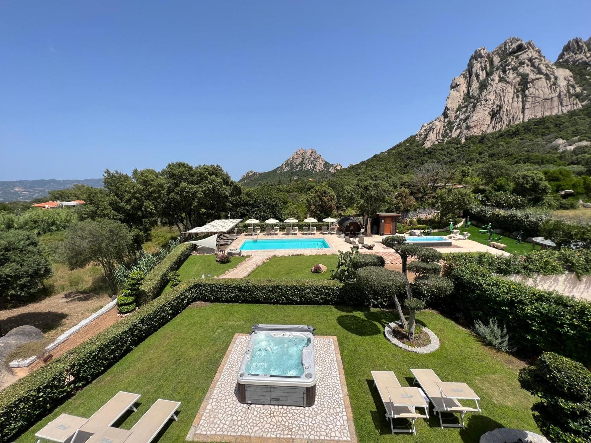 Antica Fonte Holiday Homes San Pantaleo Buitenkant foto