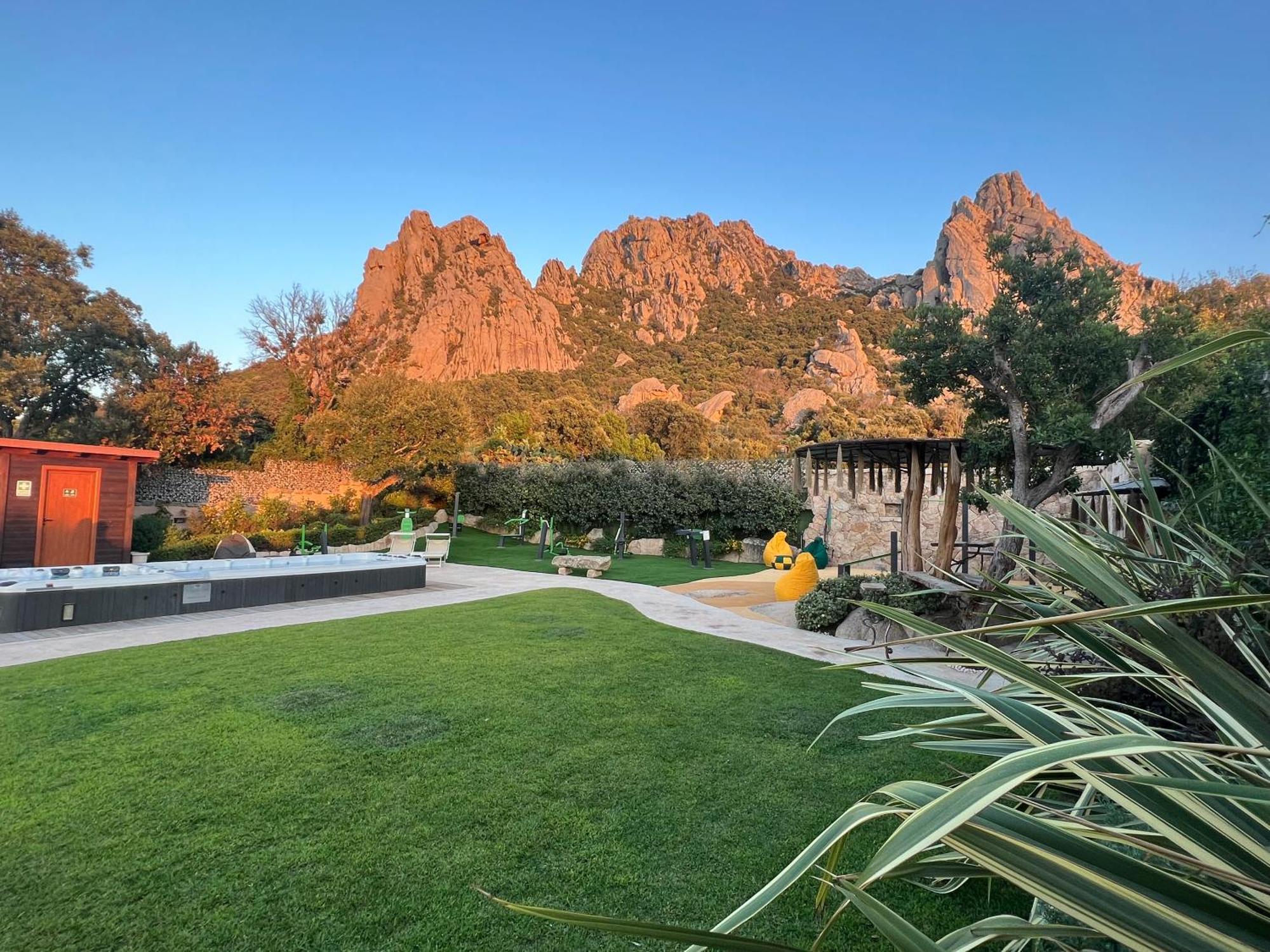 Antica Fonte Holiday Homes San Pantaleo Buitenkant foto