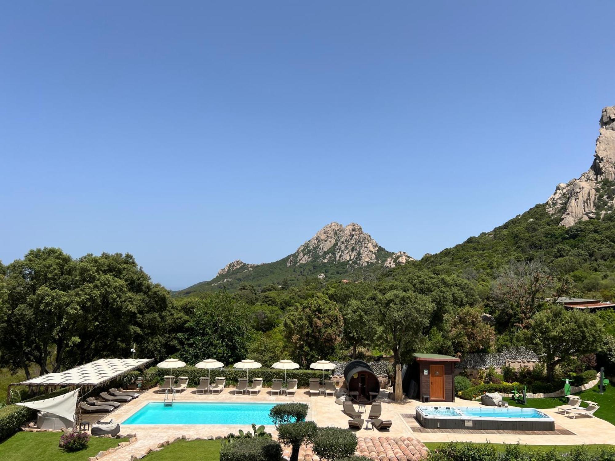 Antica Fonte Holiday Homes San Pantaleo Buitenkant foto