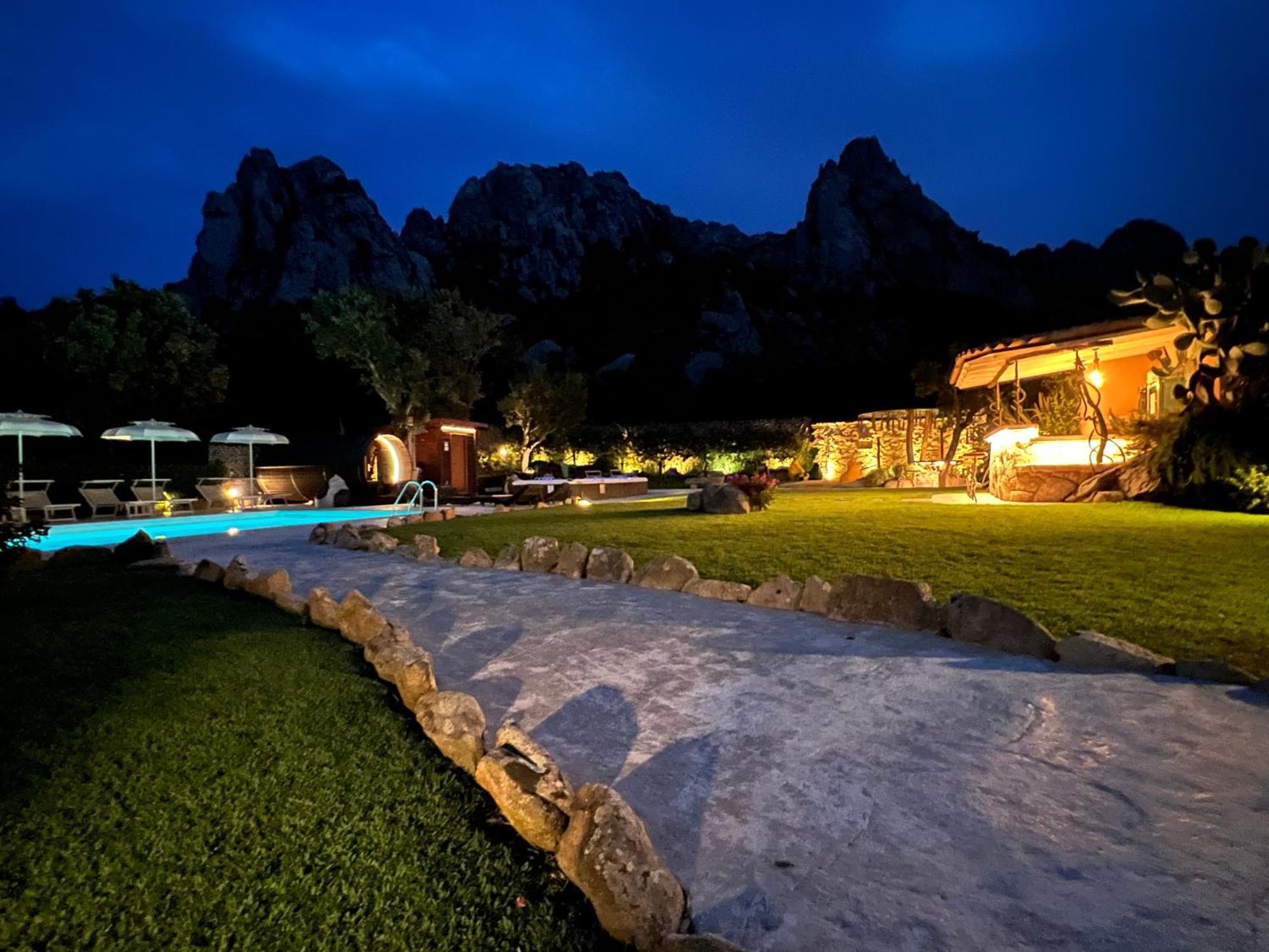 Antica Fonte Holiday Homes San Pantaleo Buitenkant foto