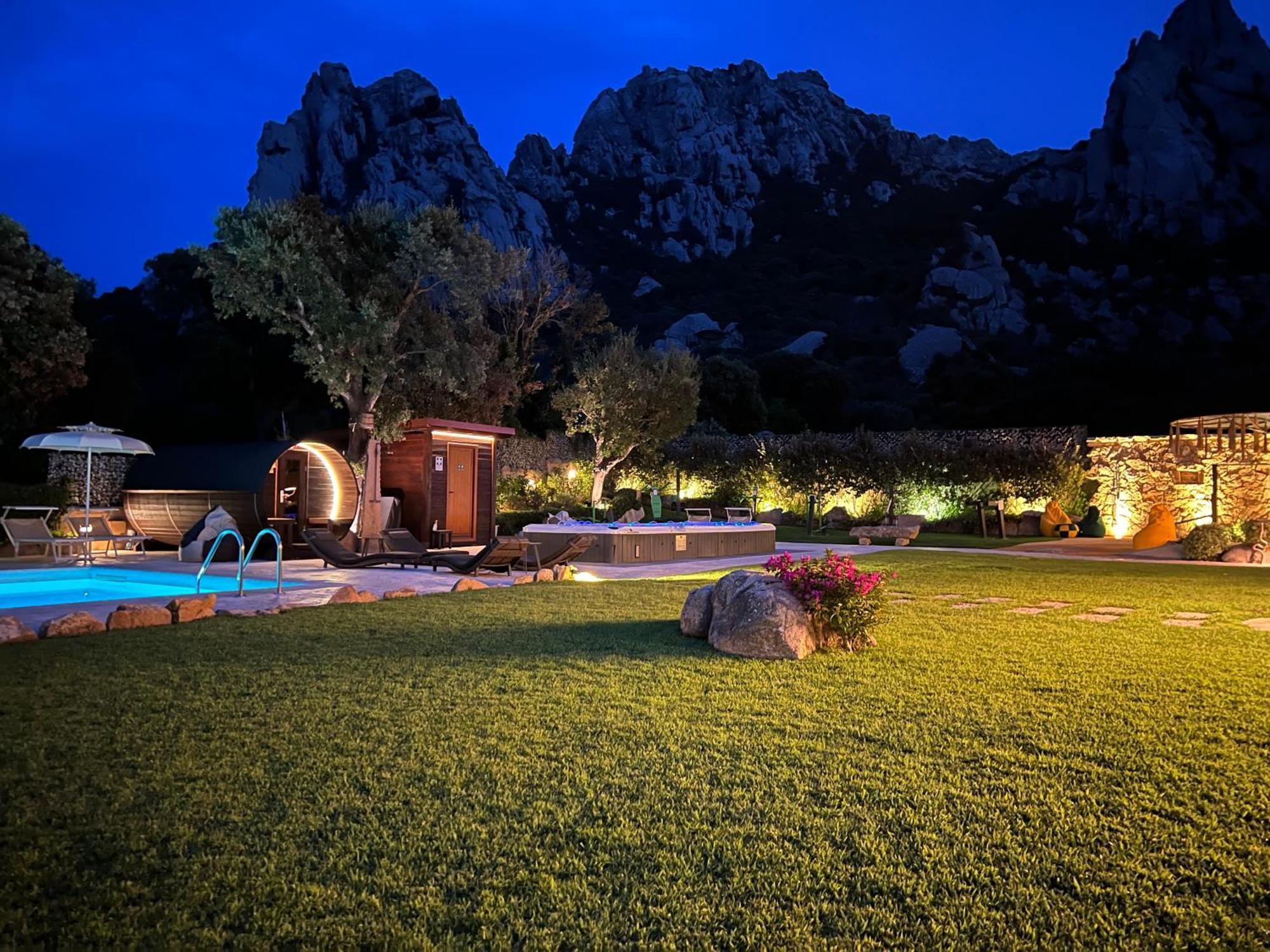 Antica Fonte Holiday Homes San Pantaleo Buitenkant foto