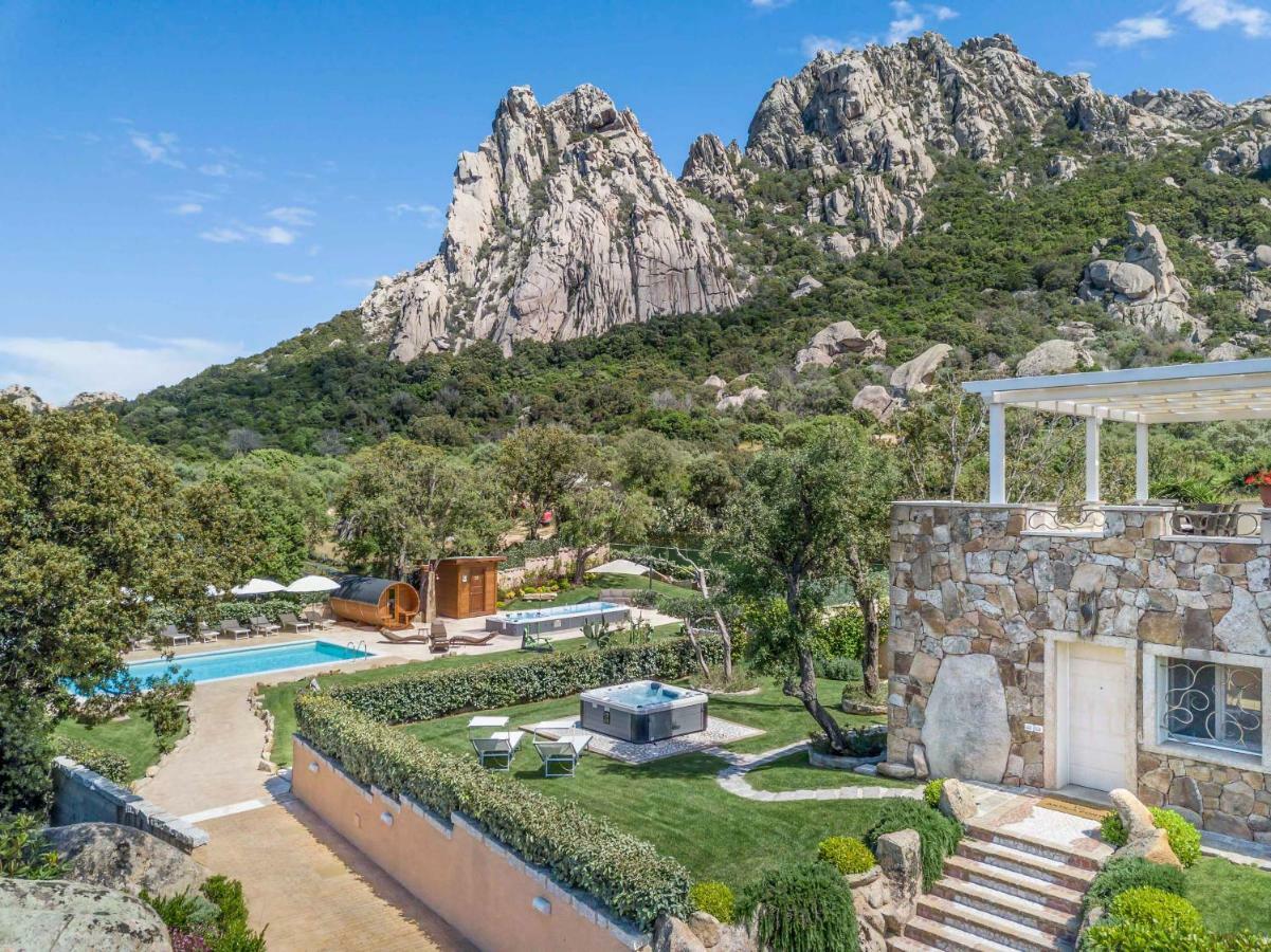 Antica Fonte Holiday Homes San Pantaleo Buitenkant foto